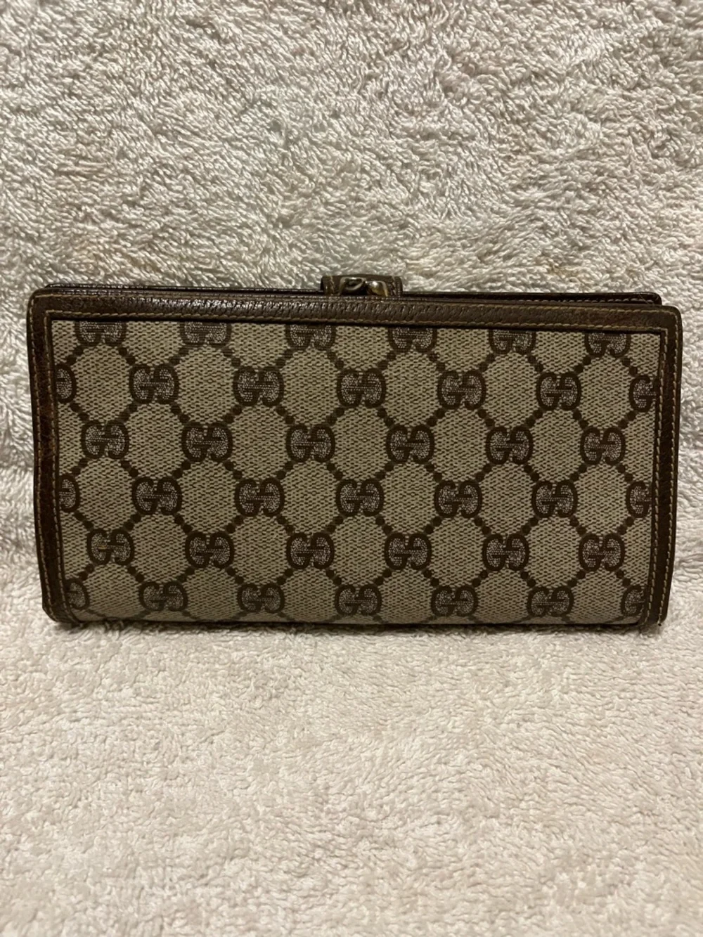 Gucci Beige & Brown GG Canvas Continental Wallet with Gold Logo - Picture 2 of 7